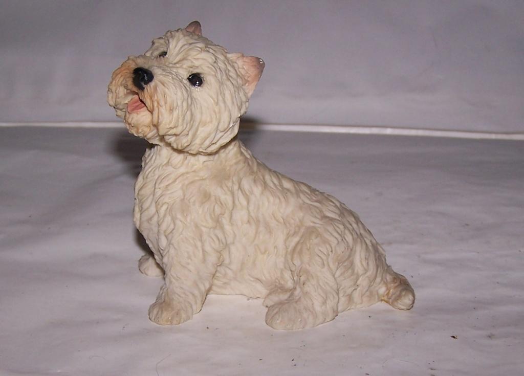 Prachtig beeldje witte terrier. Nwst., Ophalen of Verzenden, Zo goed als nieuw, Dier