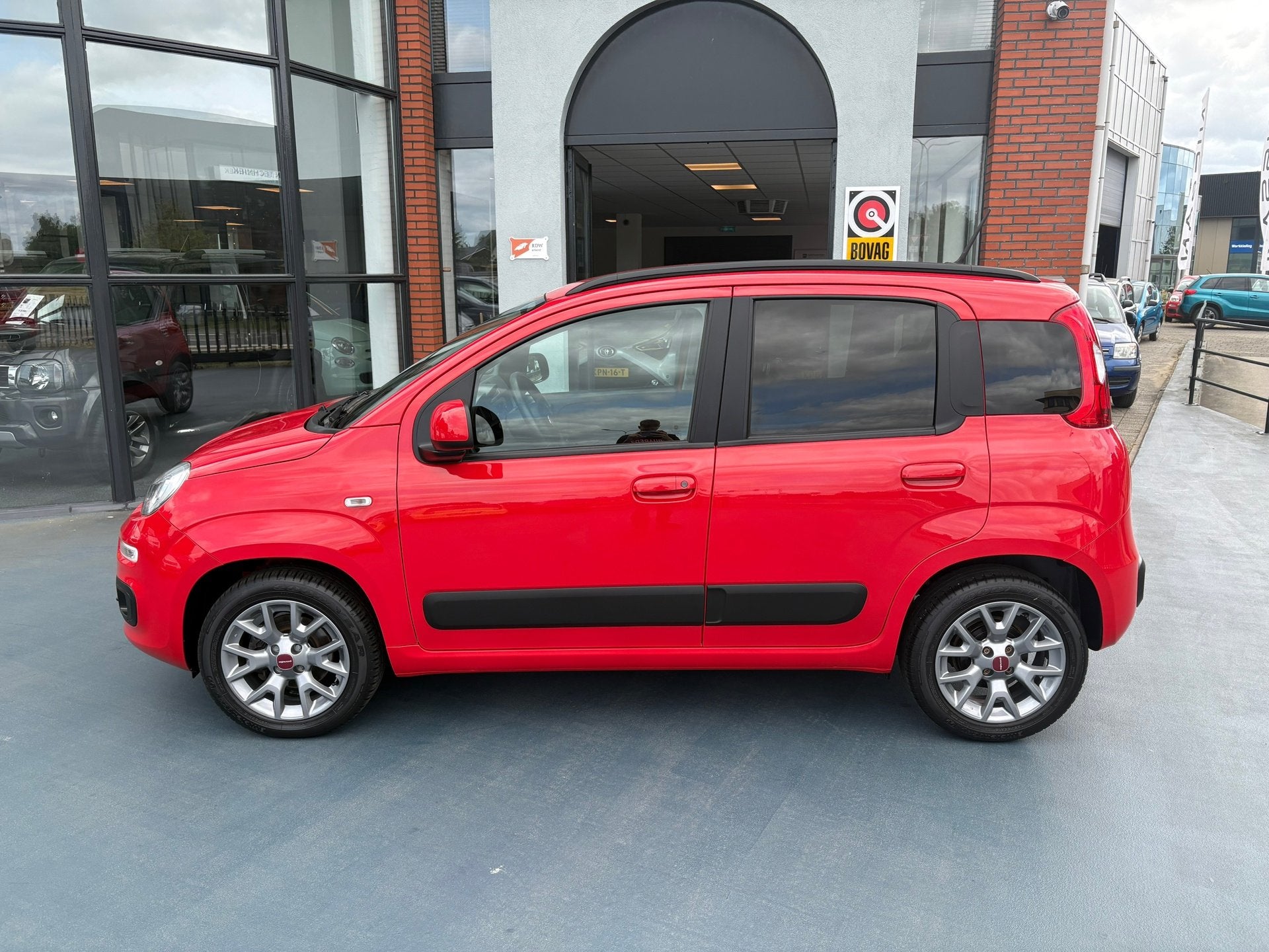 Fiat PANDA 1.2 LOUNGE AIRCO HOGE INSTAP, Auto's, Voorwielaandrijving, Gebruikt, 4 stoelen, Bedrijf