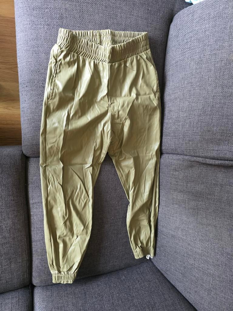 Groene leren broek, Kinderen en Baby's, Babykleding | Maat 74, Ophalen of Verzenden, Broekje