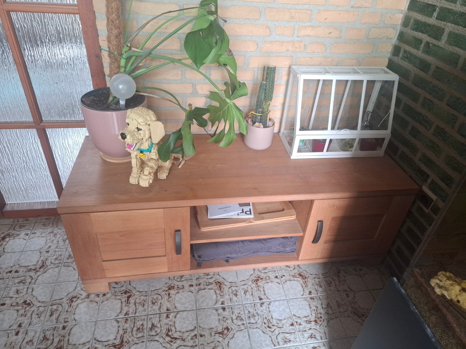 Houten TV-meubel met opbergruimte, Ophalen, Gebruikt, Modern, functioneel, Minder dan 100 cm