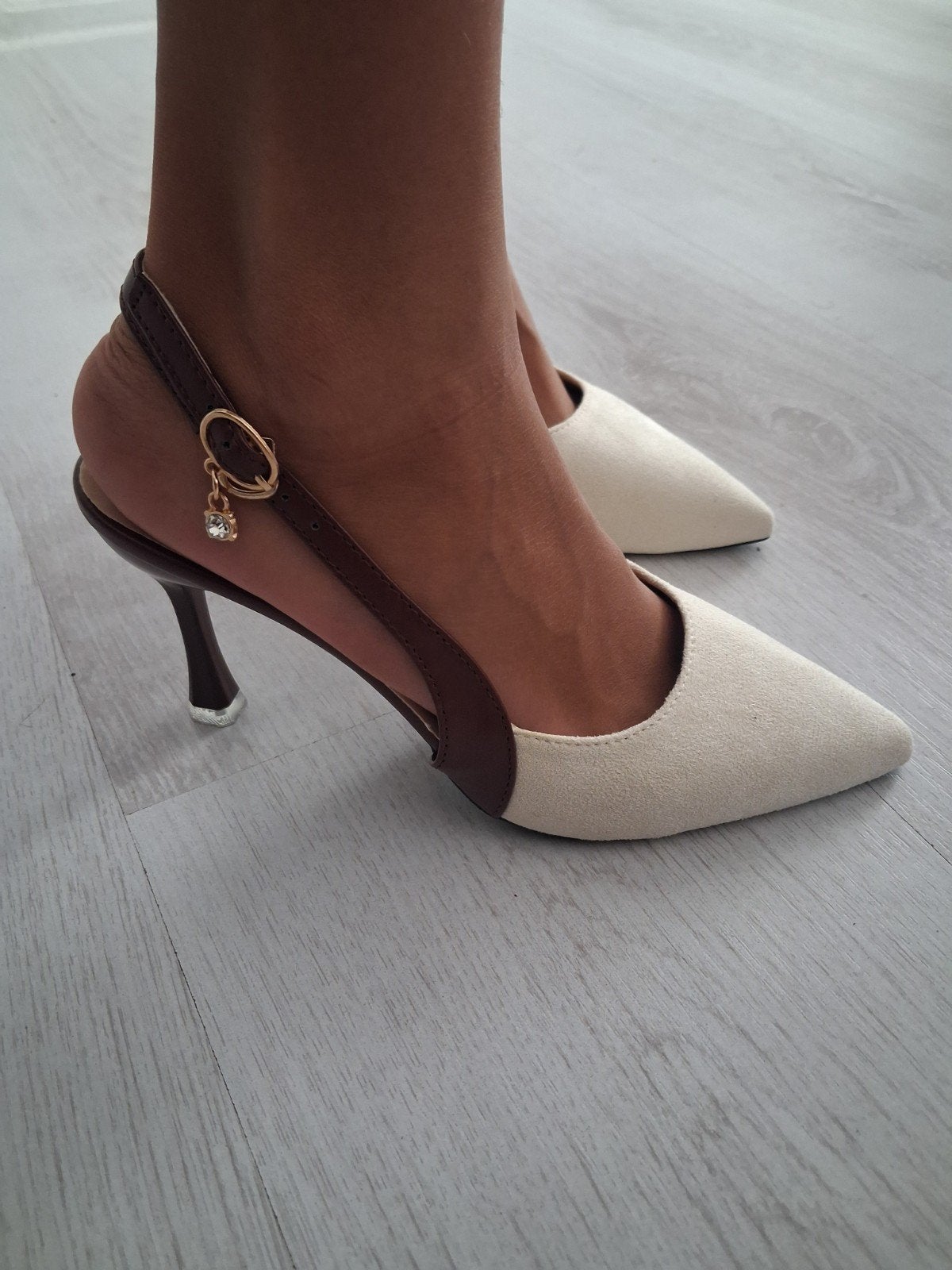 Pump, Ophalen of Verzenden, Nieuw, Beige