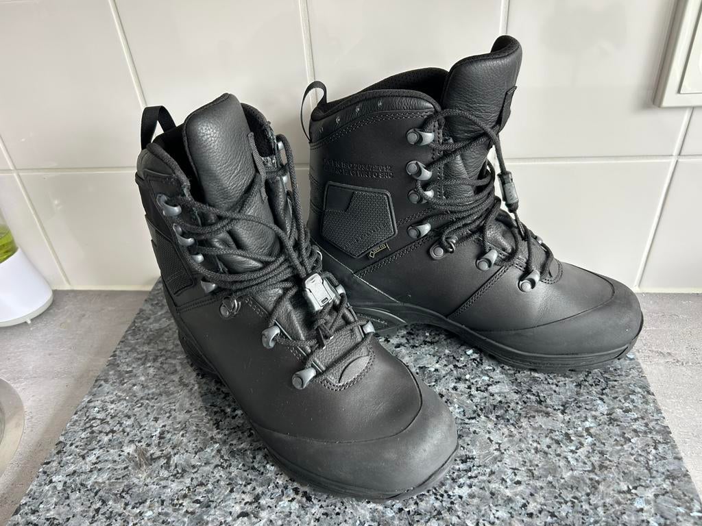 Defensie Haix Mondo legerkisten / wandelschoen 38/39, Kleding | Heren, Schoenen, Ophalen of Verzenden