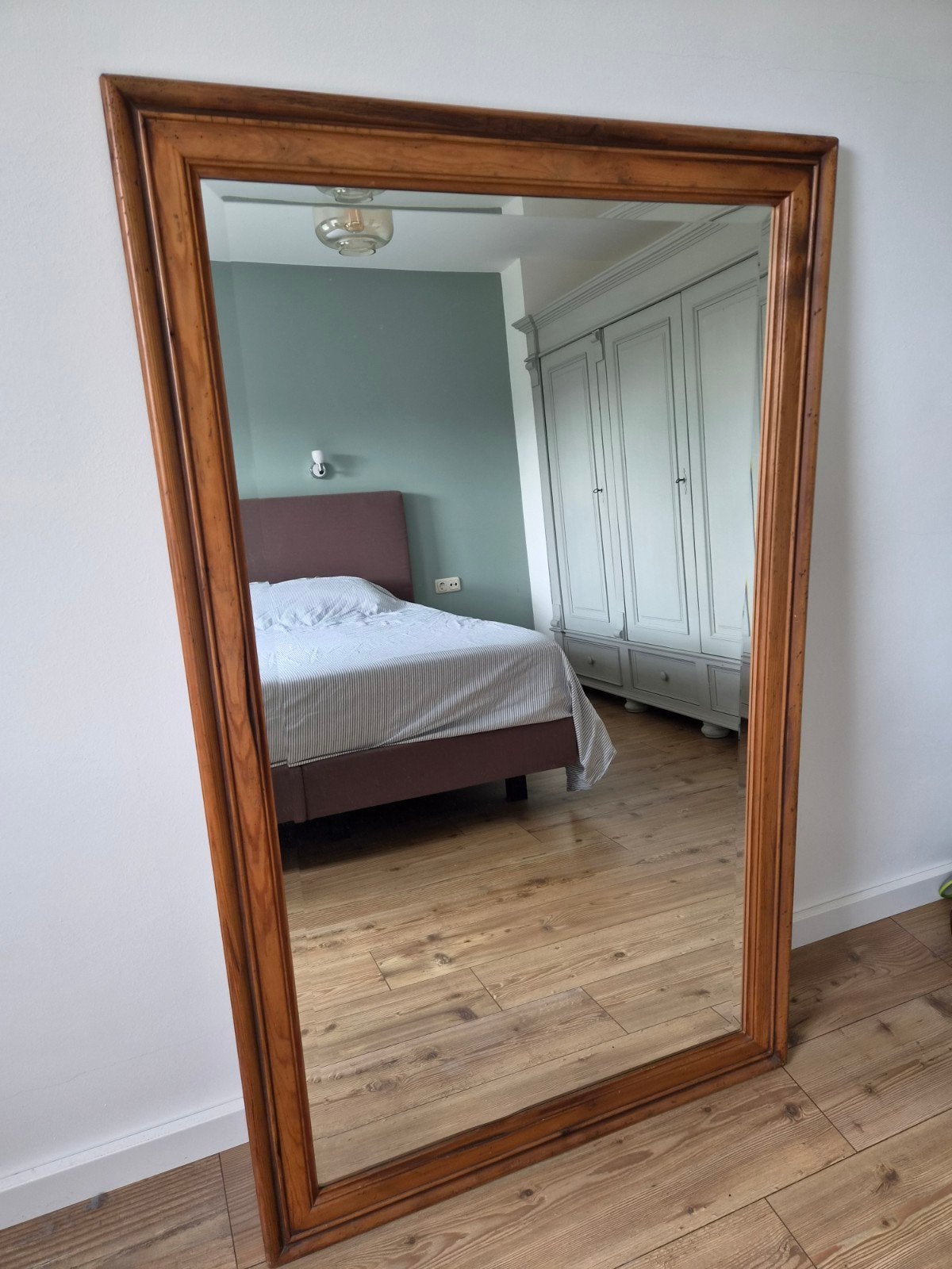 mooie grote spiegel met houten frame, Ophalen, Rechthoekig, Minder dan 100 cm