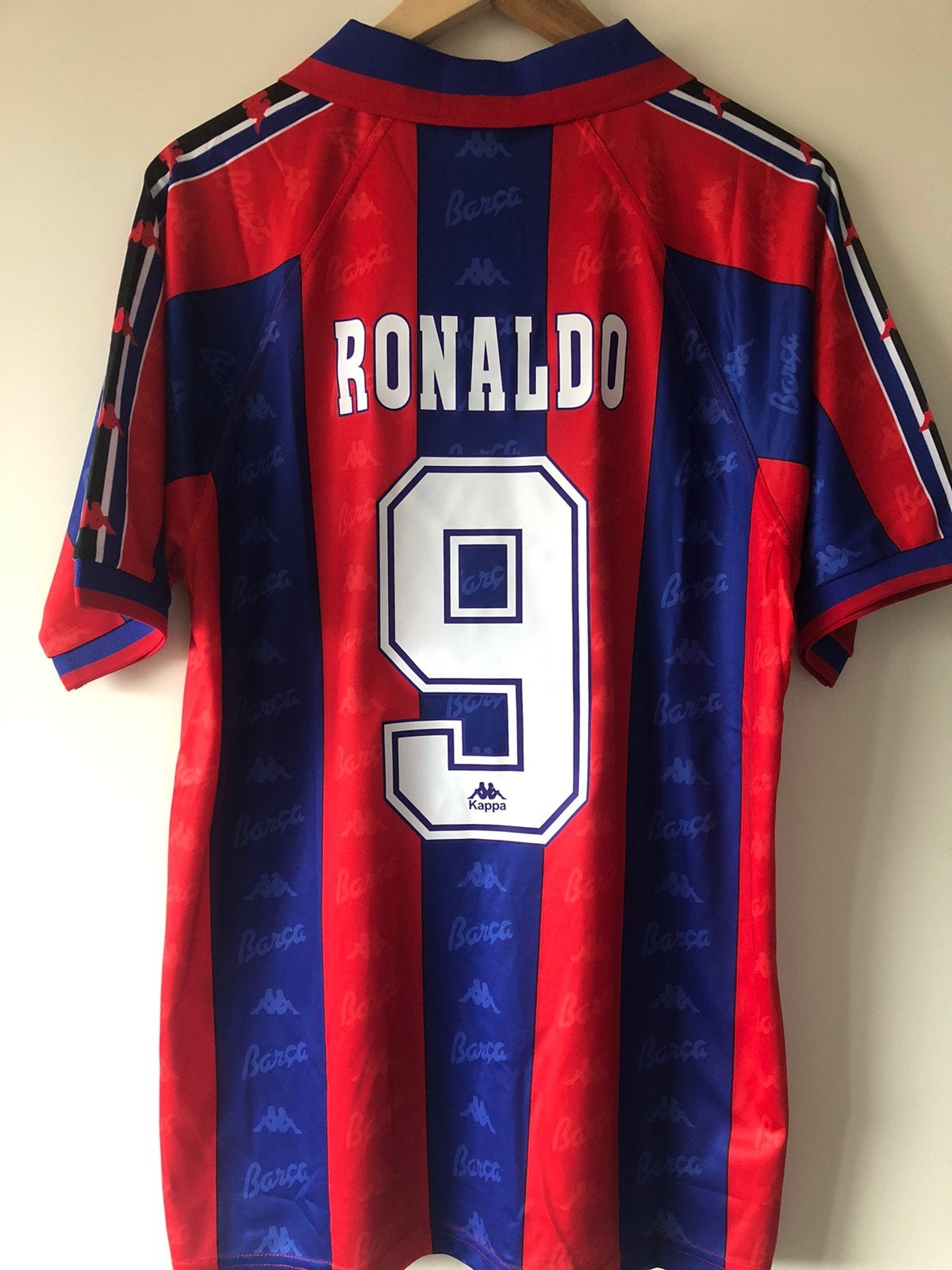 Ronaldo FC Barcelona retro voetbalshirt maat L, Ophalen of Verzenden, Zo goed als nieuw, Shirt