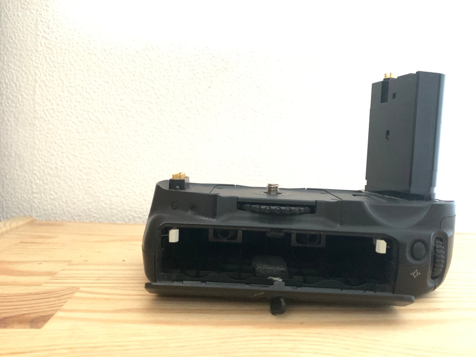 Nikon MB-D100 battery grip voor Nikon D100, Ophalen