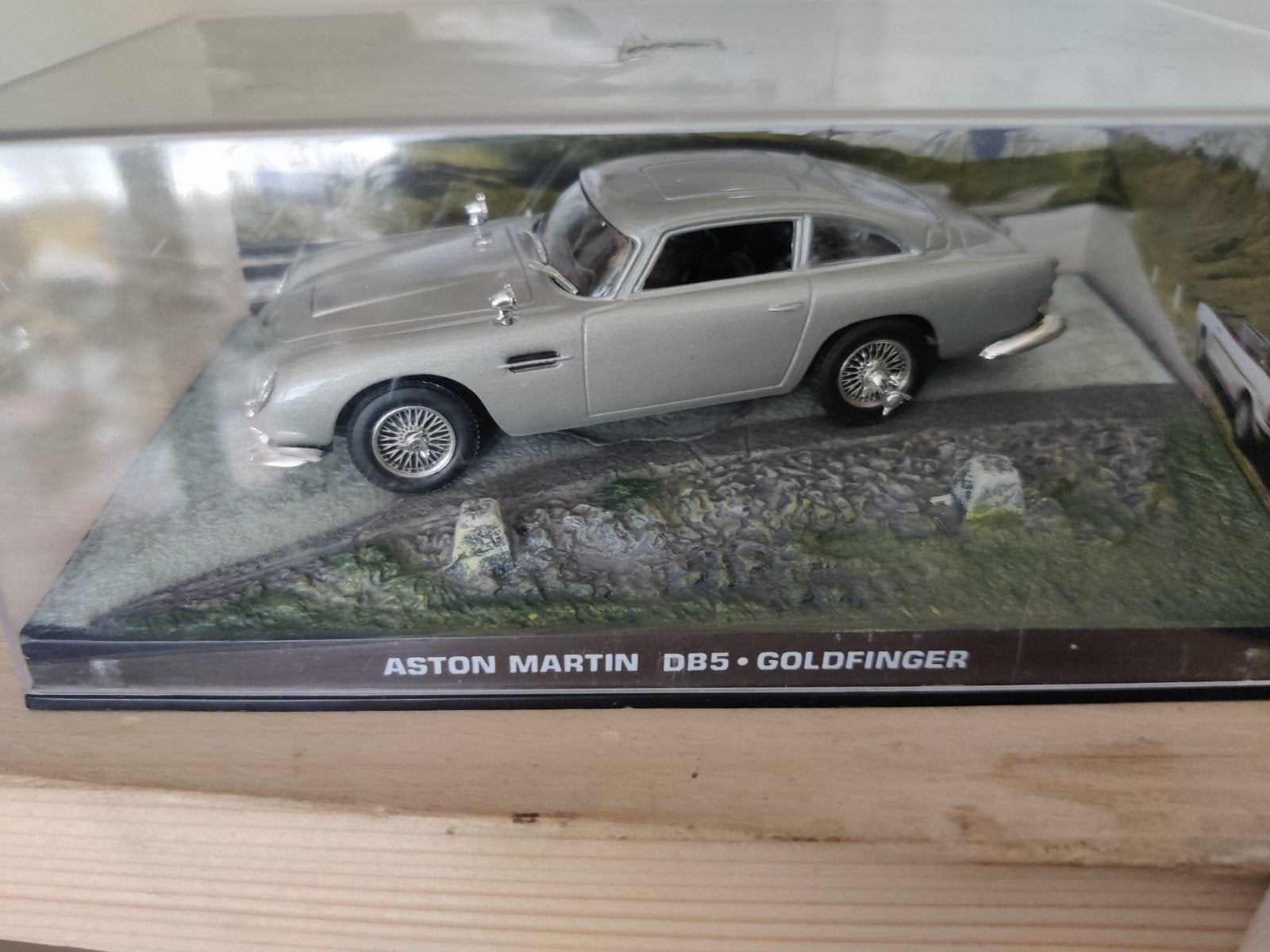 Aston Martin DB5 Goldfinger 007 modelauto, Ophalen of Verzenden, Zo goed als nieuw, Auto, Overige merken