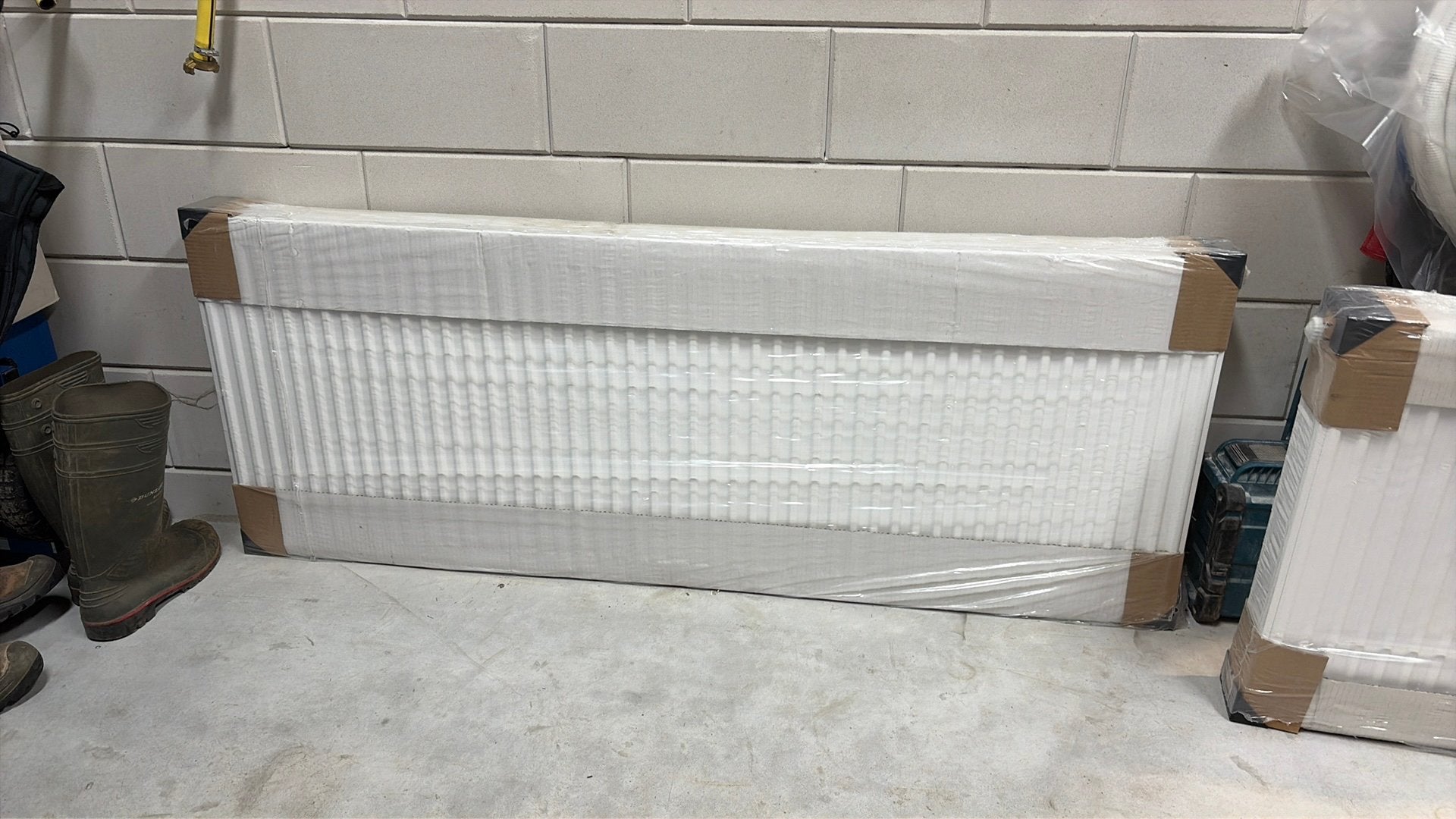 2 stuks Radiatoren afmeting L1600 H600 T22 + L700 H600 T22, Ophalen, Zo goed als nieuw, Radiator, 30 tot 80 cm