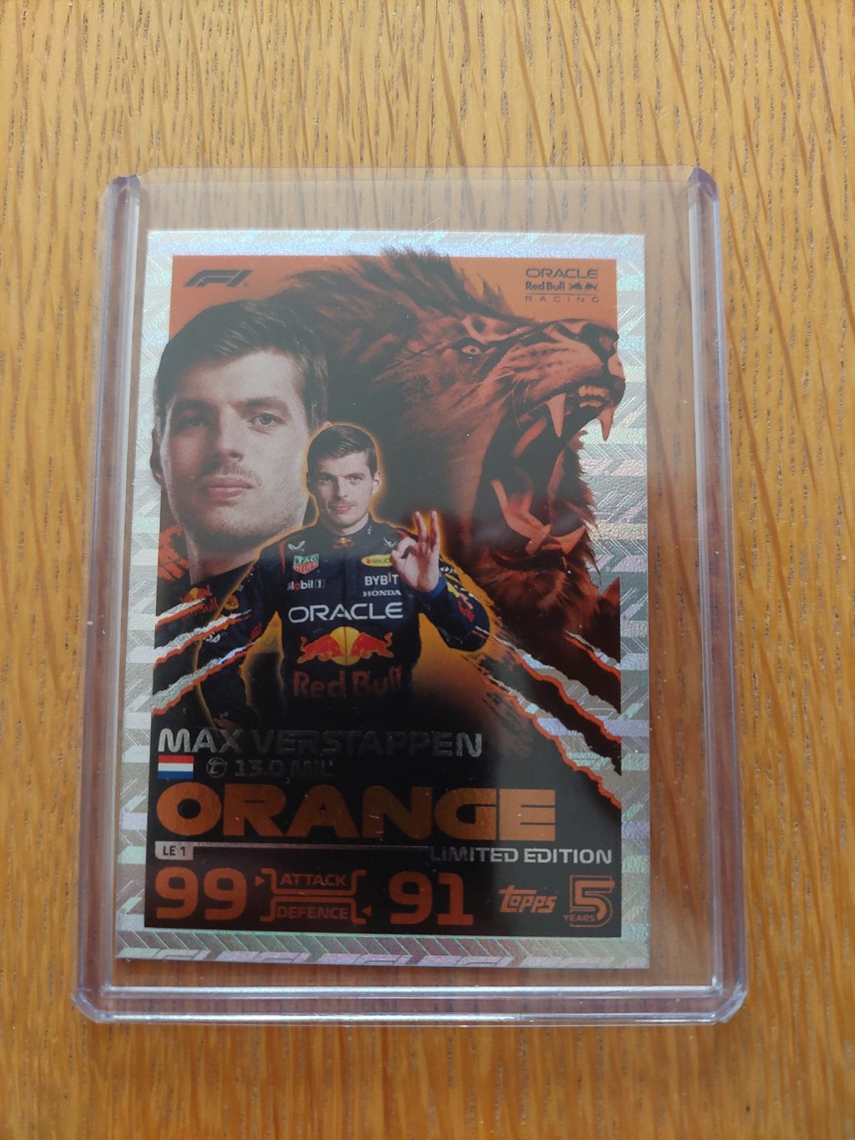 Max Verstappen Oranje Refractor Topps Glimmend Formule 1, Ophalen of Verzenden, Zo goed als nieuw, Plaatje