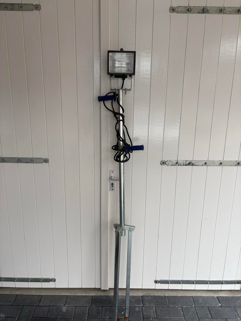 Professionele bouwlamp met statief - 300W, Gebruikt, Met statief, Ophalen of Verzenden, Lamp met armatuur