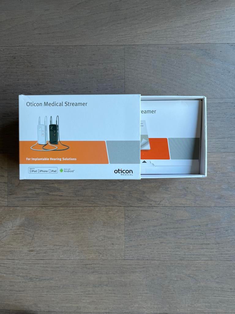 Oticon Medical Streamer + TV adapter2.0 voor BAHA/CI, Audio, Tv en Foto, Ophalen of Verzenden, Zo goed als nieuw