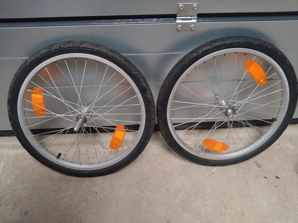 Doggy Deluxe hondenkar wielen, Fietsen en Brommers, Fietsaccessoires | Aanhangers en Karren, Ophalen of Verzenden, Zo goed als nieuw