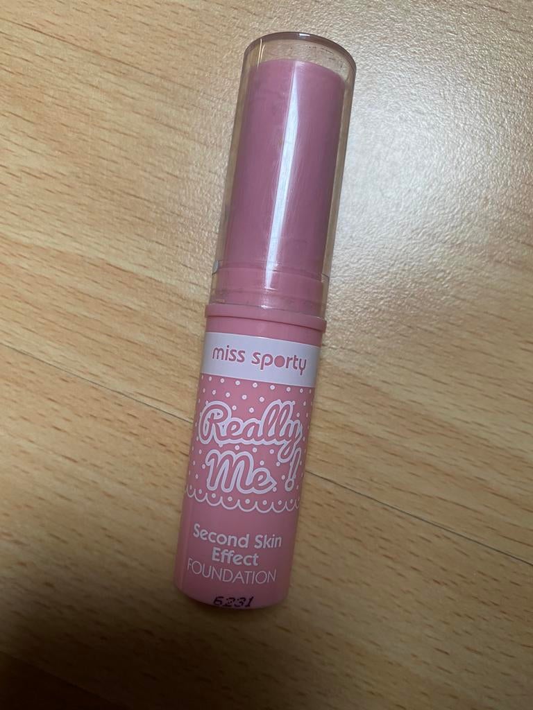 Nieuw Miss Sporty foundation stick second skin really ivor, Sieraden, Tassen en Uiterlijk, Uiterlijk | Cosmetica en Make-up, Ophalen of Verzenden