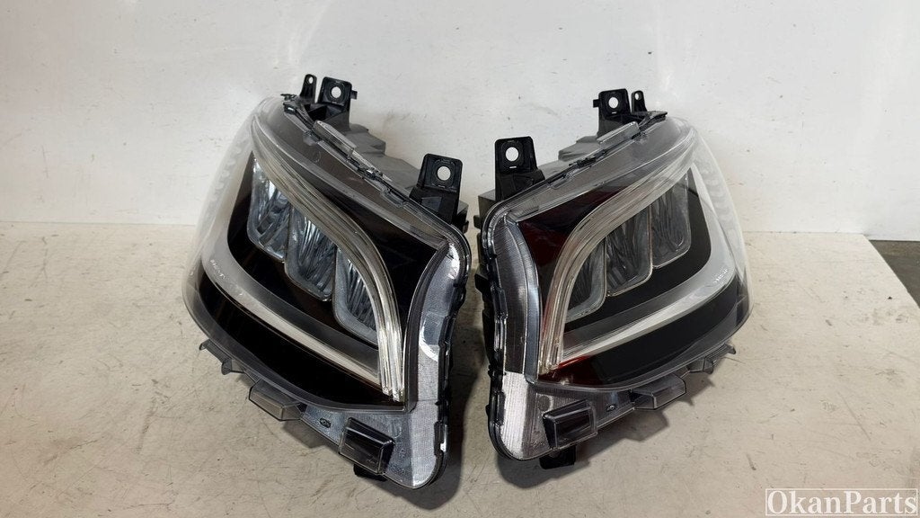 Mercedes-Benz Sprinter W907 W910 LED Koplamp Links Rechts, Info@fabrikant.eu, Fabrikantstraat 1
1000 AA  Amsterdam, NL, Ophalen of Verzenden