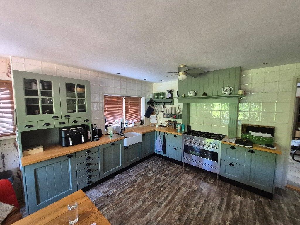 Landelijke goed onderhouden keuken met Boretti fornuis/oven, Huis en Inrichting, Keuken | Complete keukens, Ophalen, Gebruikt