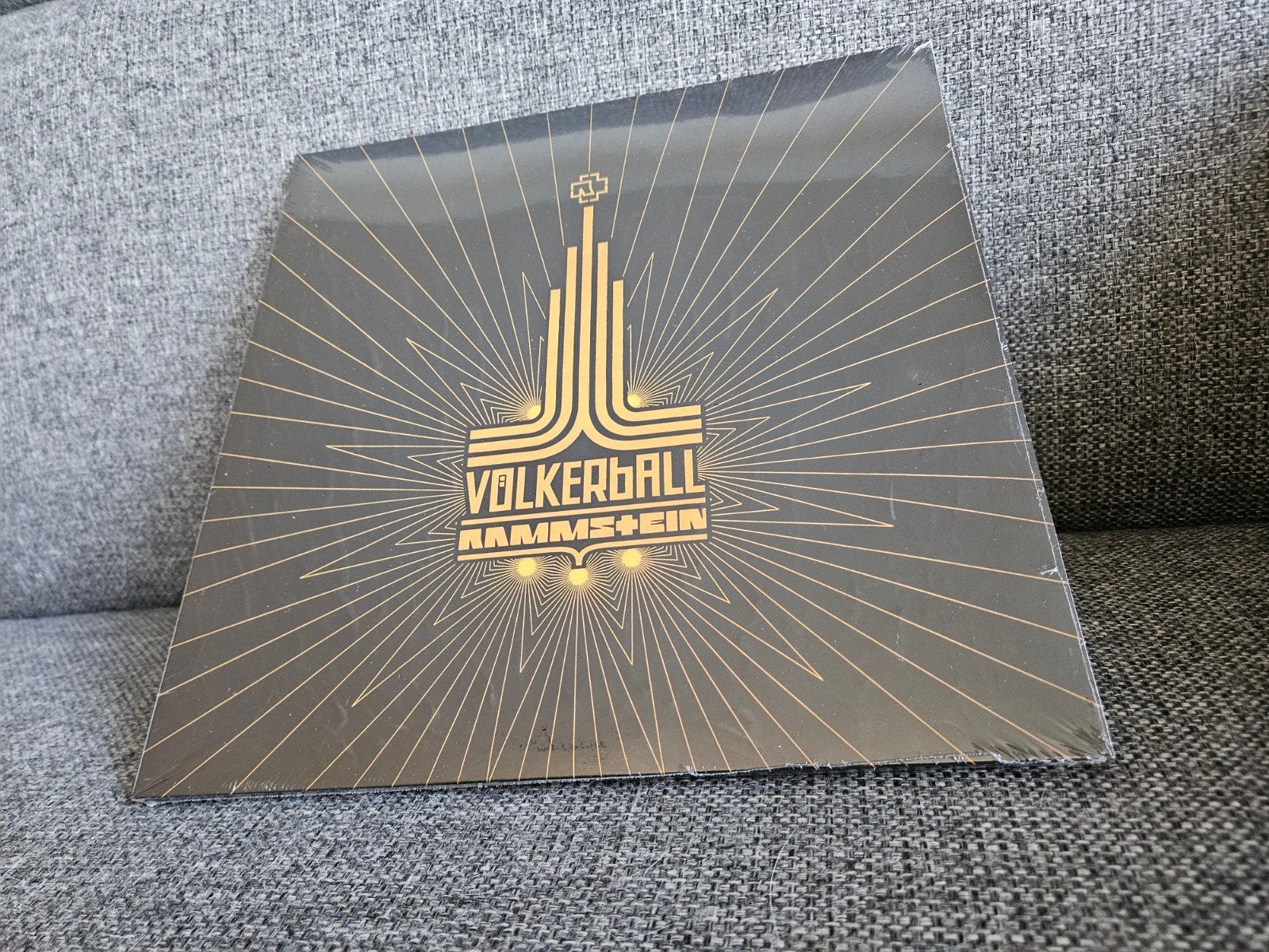 Rammstein - Völkerball (3LP) - Nieuw in verpakking, Cd's en Dvd's, Gatefold hoes, Alternative, 12 inch, Nieuw in verpakking