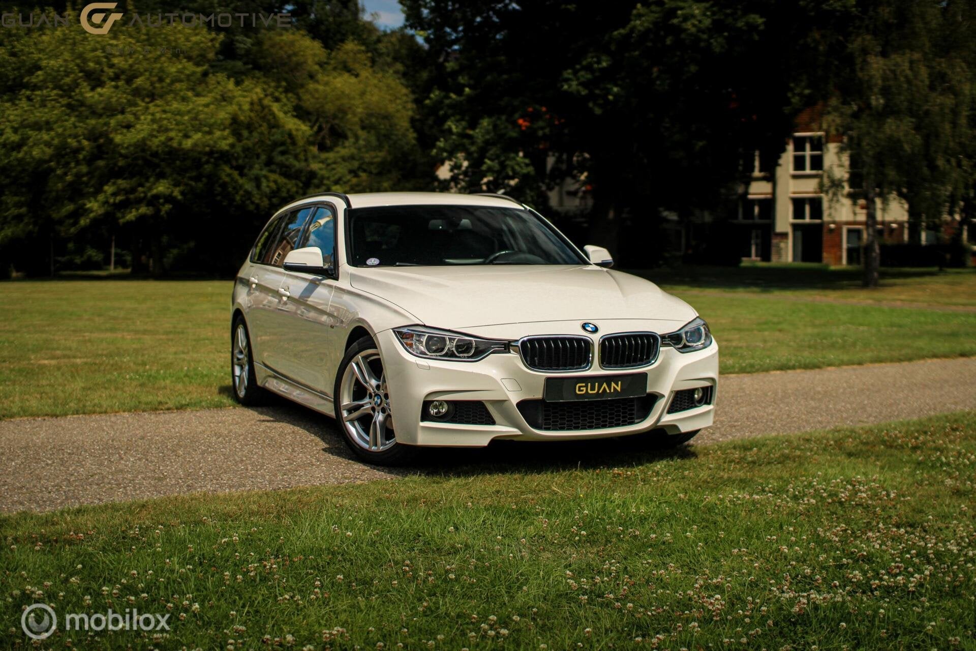 BMW 3-serie Touring M Sport Edition, Auto's, BMW, Automaat, Gebruikt, 4 cilinders, Wit