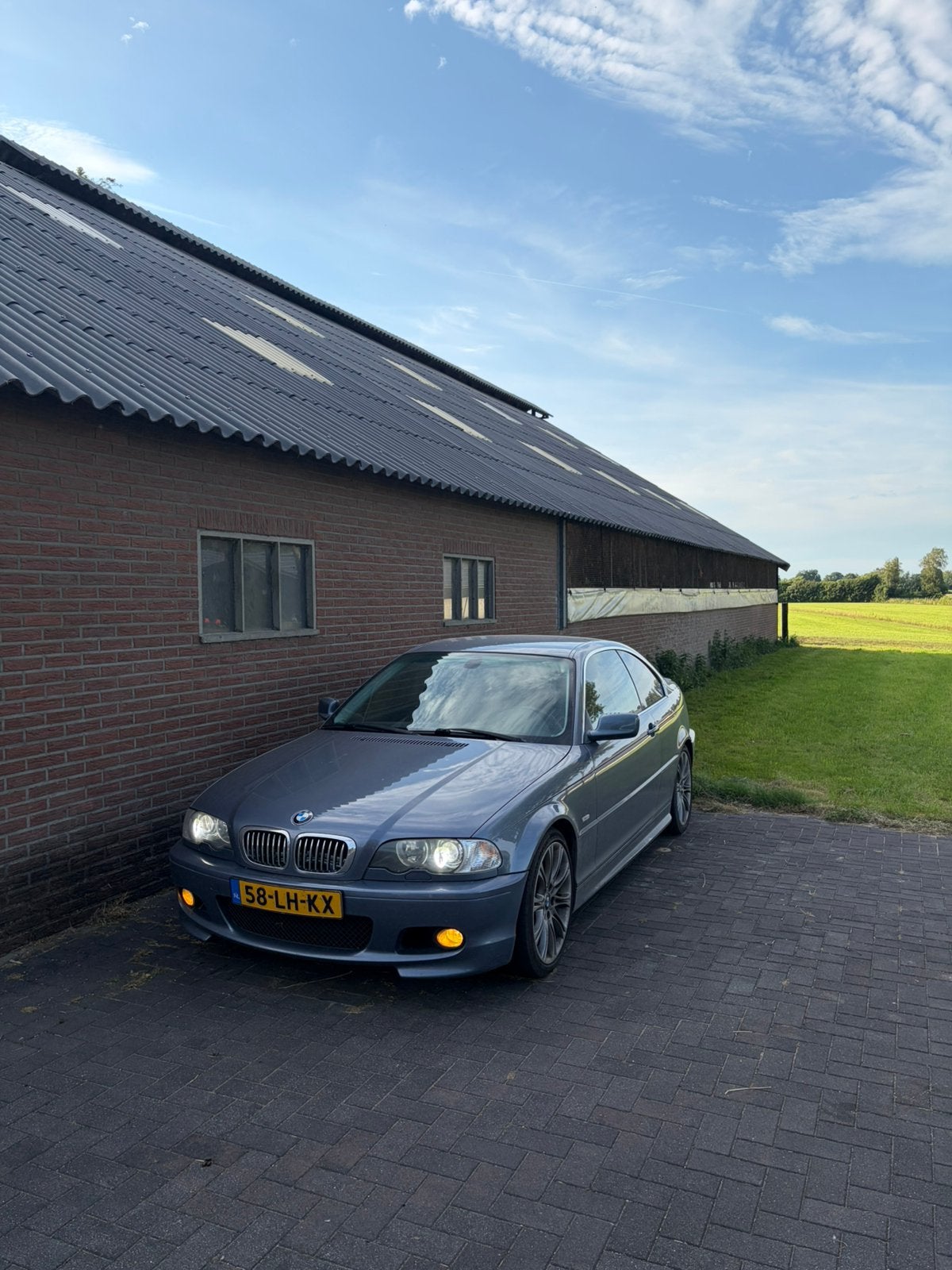 BMW 3-Serie 2.2 CI 320 Coupe 2003 Blauw, 2171 cc, Achterwielaandrijving, Blauw, 75 €/maand