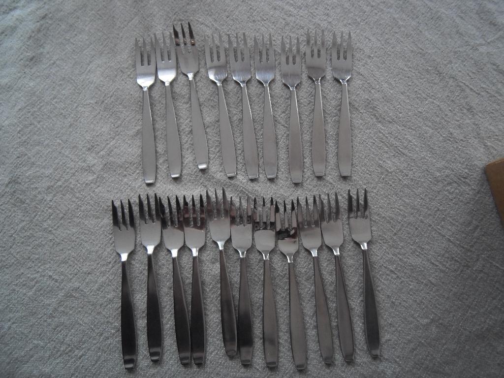 20 gebaksvorkjes vorkjes Sola Gero Zilmeta, Ophalen of Verzenden, Gebruikt, Rvs of Chroom, Los bestek