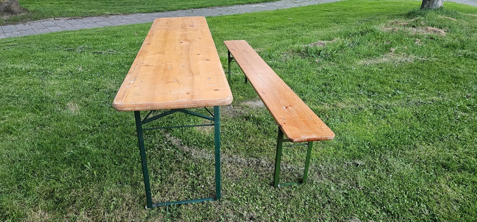 Biertafels en banken, Ophalen, Gebruikt, Rechthoekig, Hout