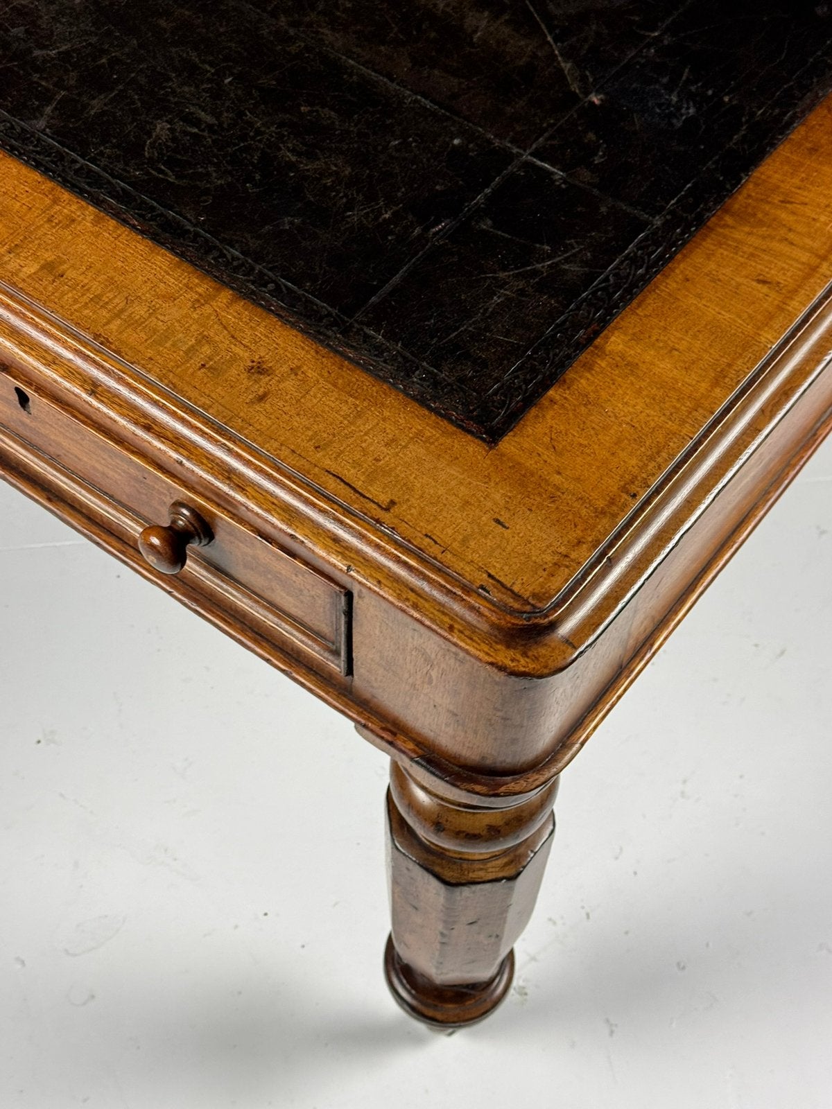 Engelse Schrijftafel bureau 19e eeuw antiek, Ophalen of Verzenden, A, A, A