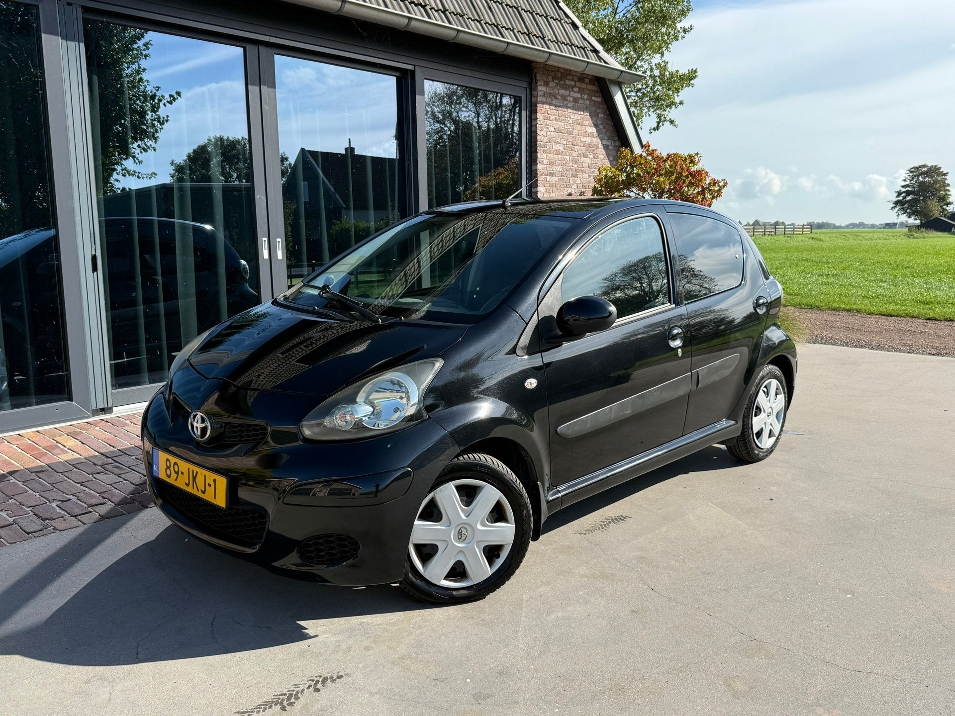 Foto 5 van Toyota Aygo 5 Deurs 165134 KM 1.0-12V