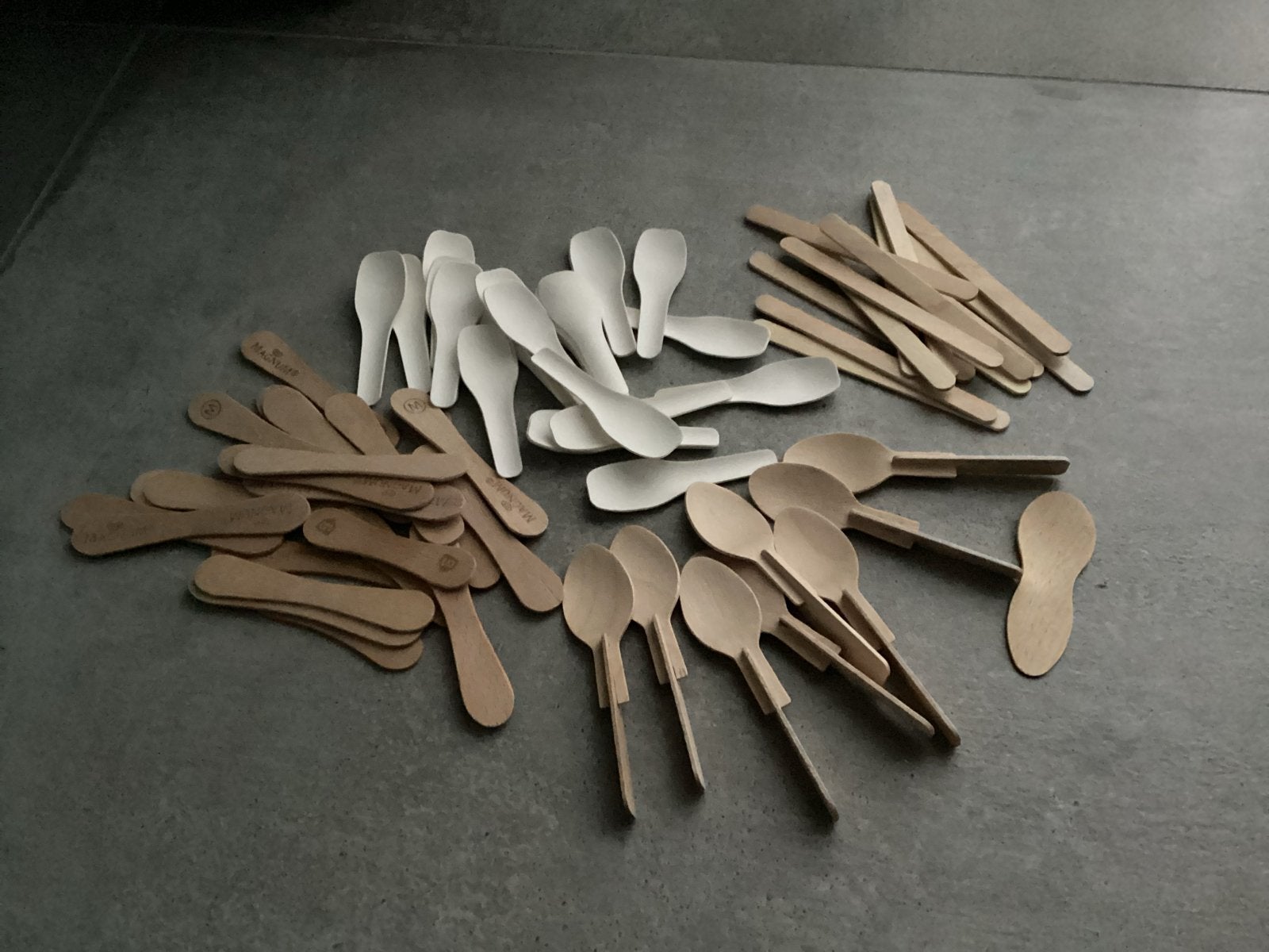 Knutselpakket met papieren en houten lepels & ijsstokjes, Hobby en Vrije tijd, Nieuw, Meerkleurig, Educatief, Overige merken