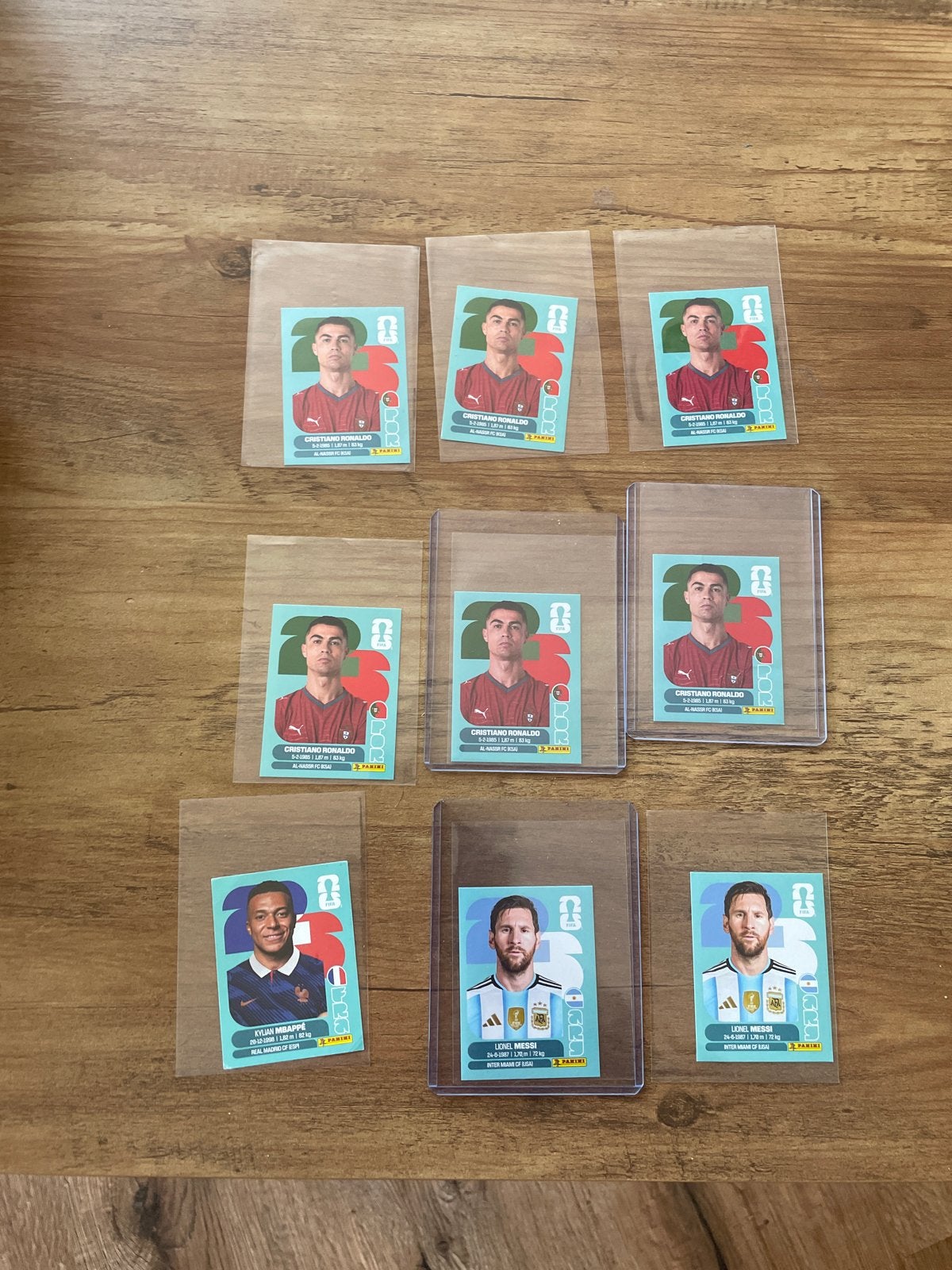 Voetbal Spelerskaarten: Ronaldo, Messi, Mbappé - Panini, Ophalen of Verzenden, Zo goed als nieuw, Buitenlandse clubs, Spelerskaart