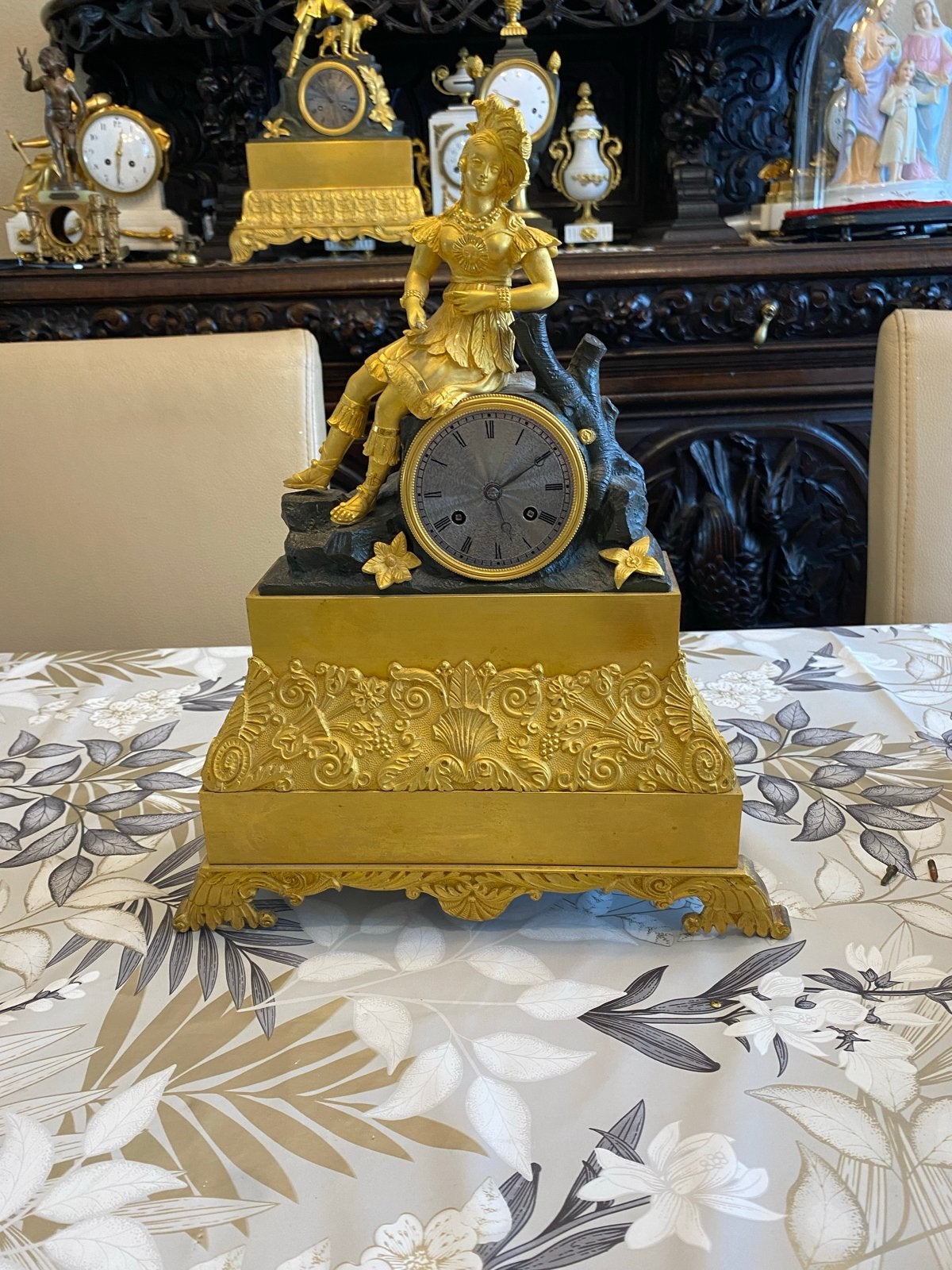 Antieke bronzen pendule met vergulde figuur, Ophalen of Verzenden