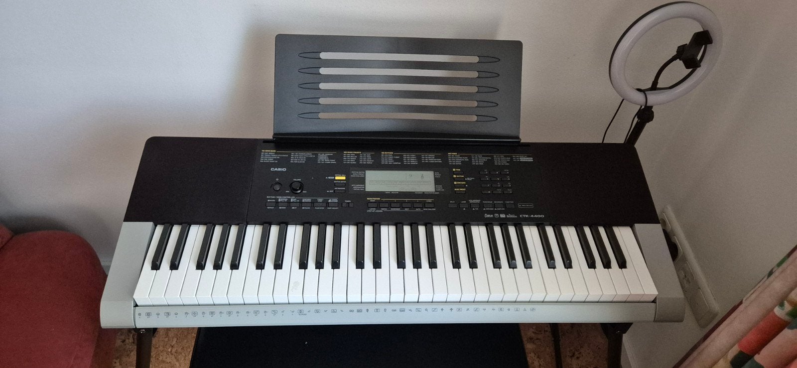 Casio CTK-4400 Keyboard met Pedaal en Krukje, Muziek en Instrumenten, Keyboards, Ophalen, Casio, Aanslaggevoelig, 61 toetsen