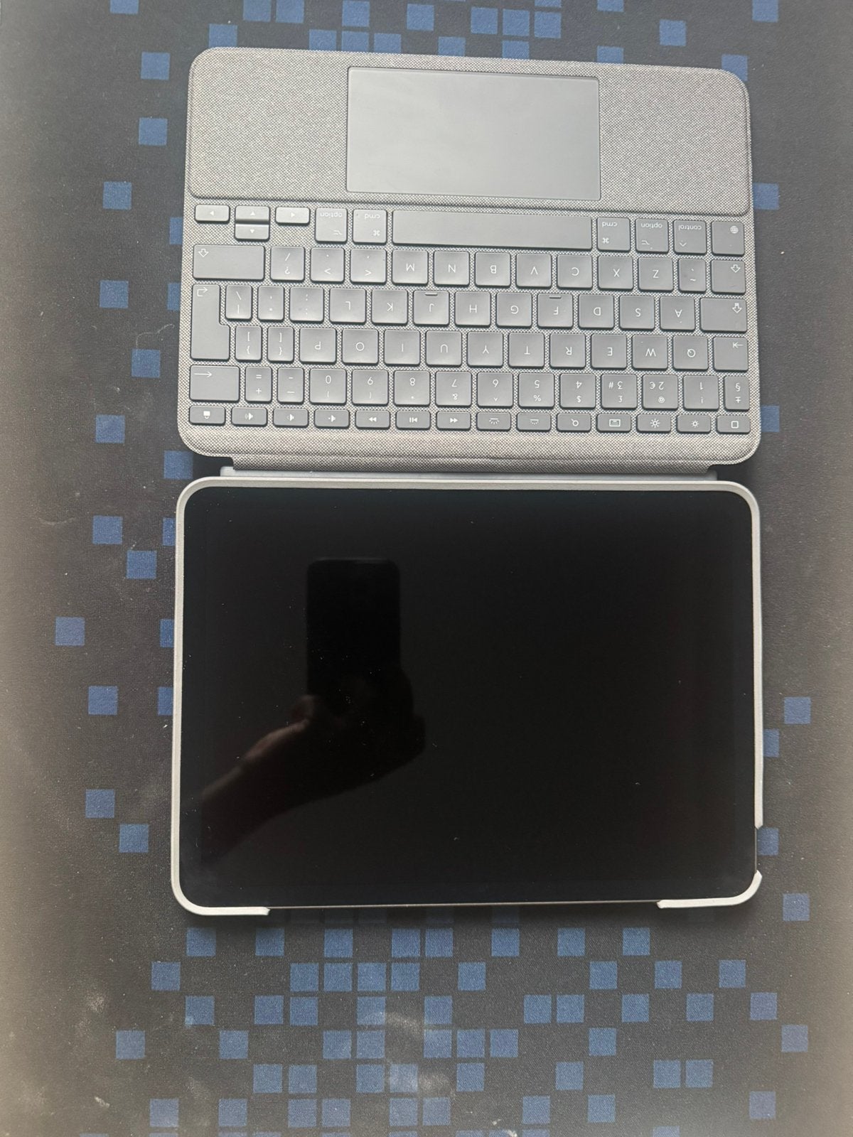Apple iPad Air 4 64GB WiFi + Toetsenbord & Hoes, Computers en Software, Apple iPads, Apple iPad Air, Zo goed als nieuw, Wi-Fi