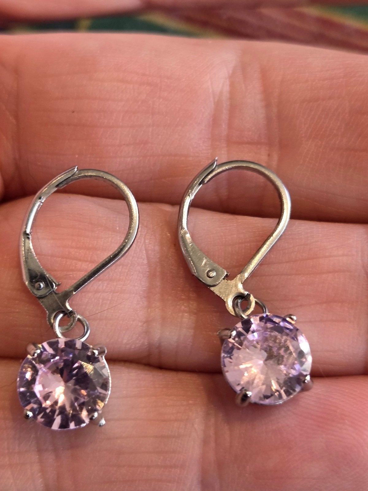 Zilverkleurige Oorbellen met Roze Kristal, Met kristal, Hangers, Nieuw, Ophalen of Verzenden