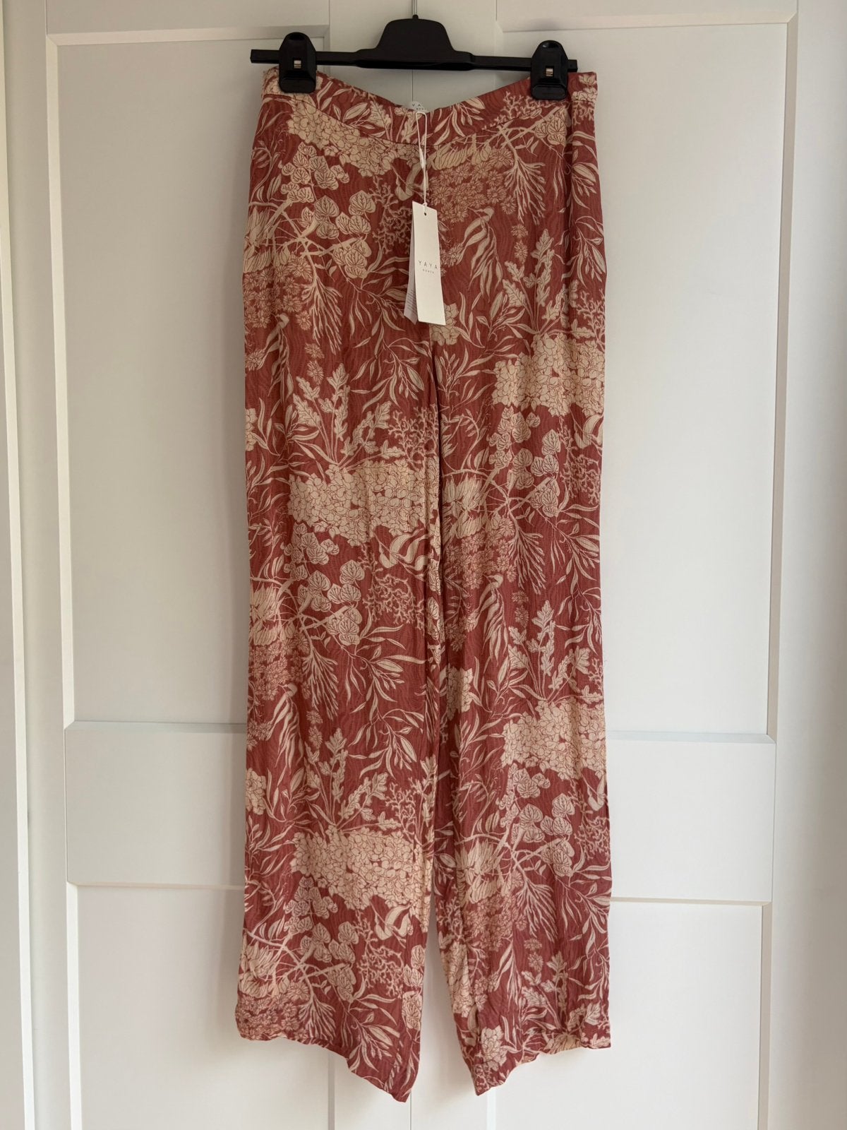 Broek van Yaya - Nieuw met kaartje, Maat 38/40 (M), Overige kleuren, Nieuw, Ophalen of Verzenden