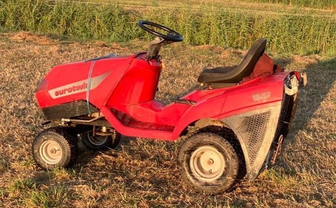 tuintrekker Castelgarden Eurotwin zitmaaier zonder maaidek, Tuin en Terras, Zitmaaiers, Ophalen, Gebruikt, Minder dan 90 cm