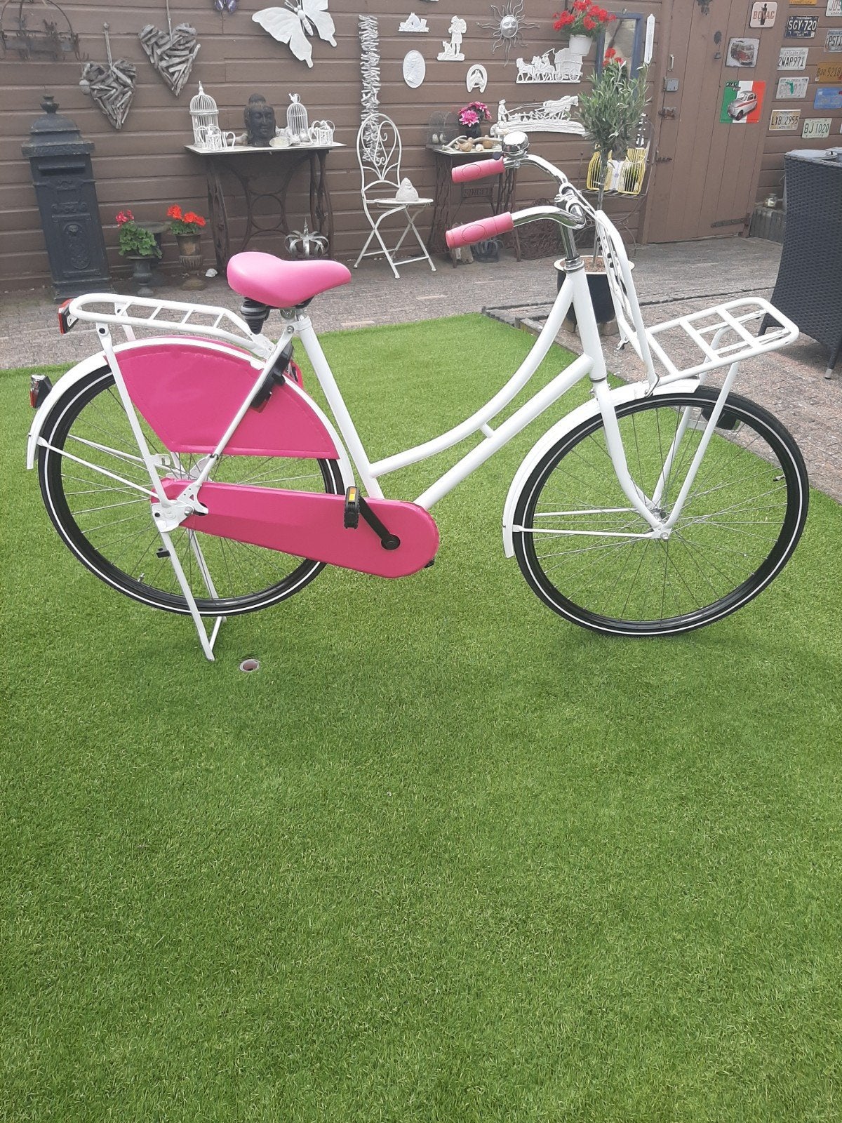Hele nette omafiets wit met roze, Ophalen, Zo goed als nieuw, 26 inch of meer