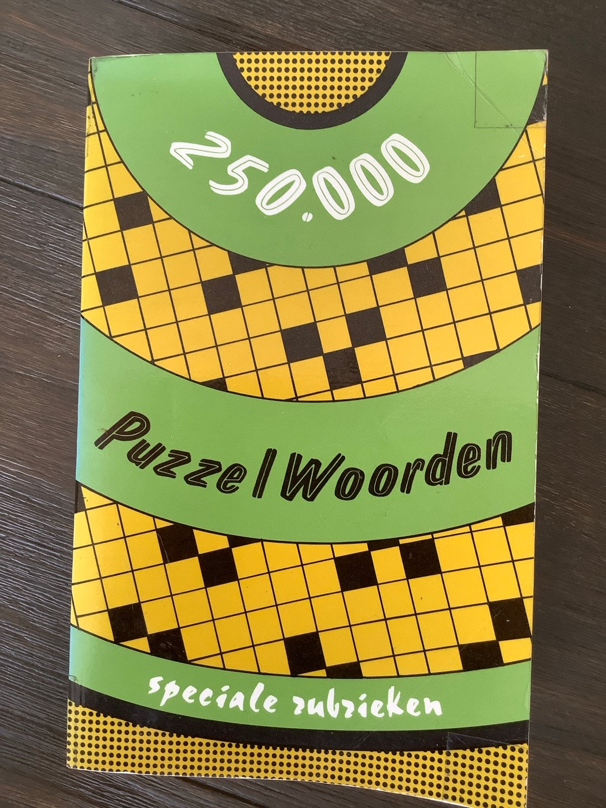 Puzzelwoordenboek 250.000 woorden - Veldboek, Hobby en Vrije tijd, Ophalen of Verzenden, Gebruikt, Puzzelboek