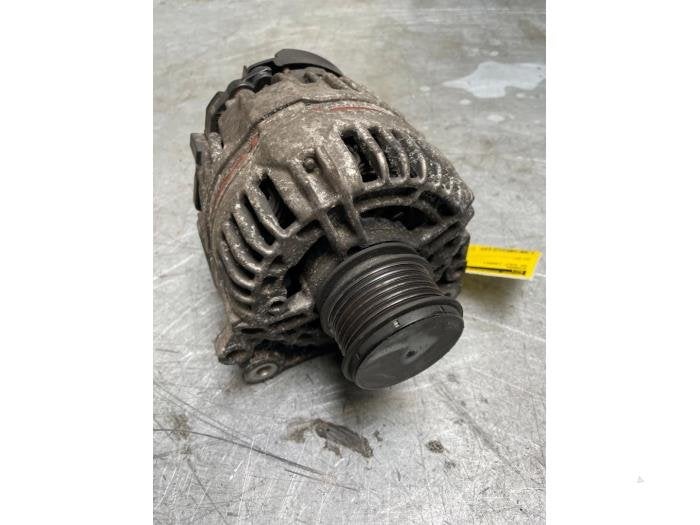Dynamo van een Volkswagen Golf, Auto-onderdelen, Gebruikt, -, Volkswagen, -