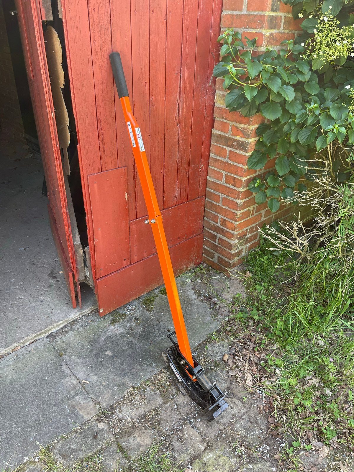 Boomontwortelaar, opslag verwijderen, Ophalen, Zo goed als nieuw