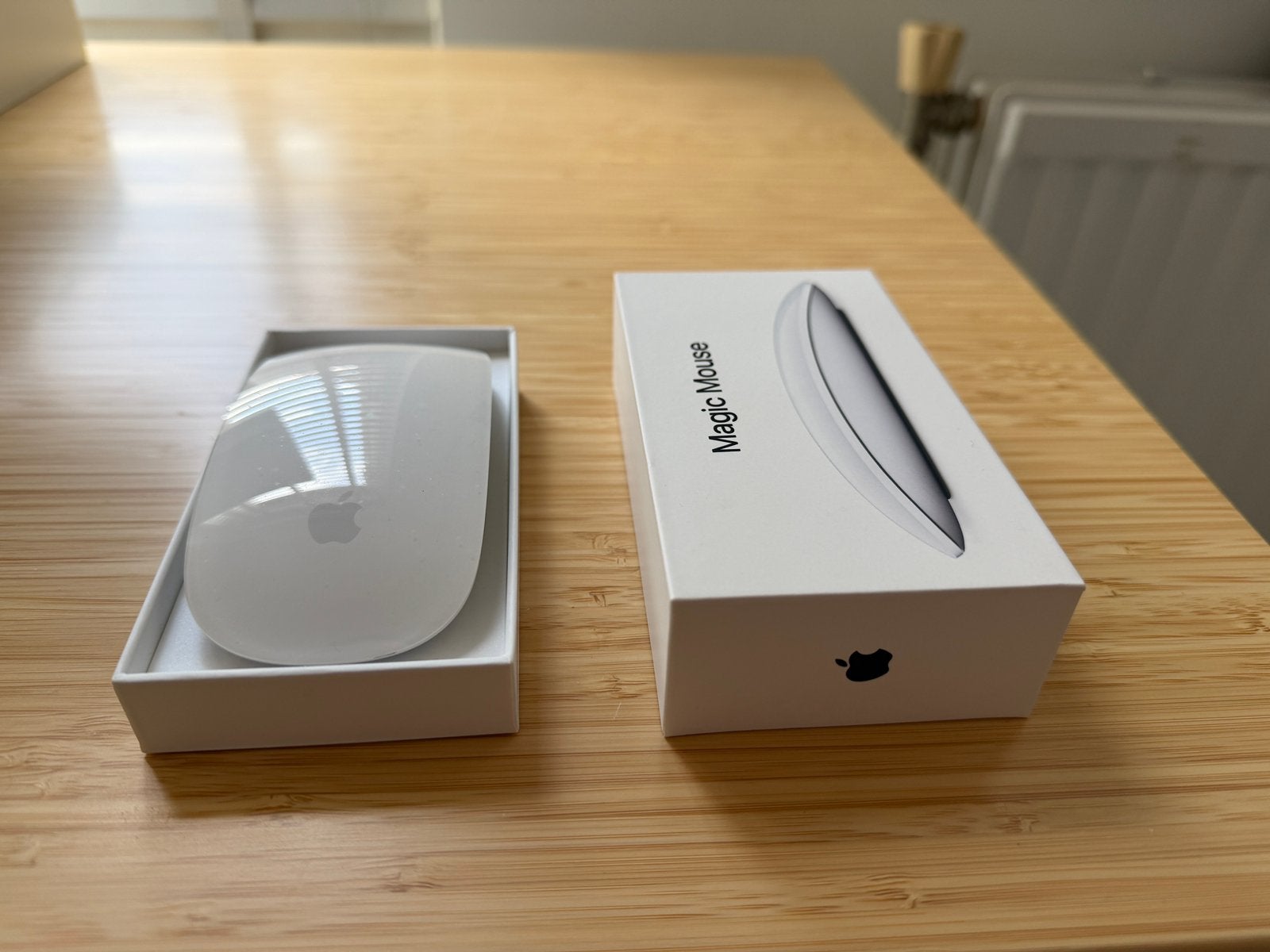 Apple Magic Mouse (2024), Ophalen, Zo goed als nieuw, Apple