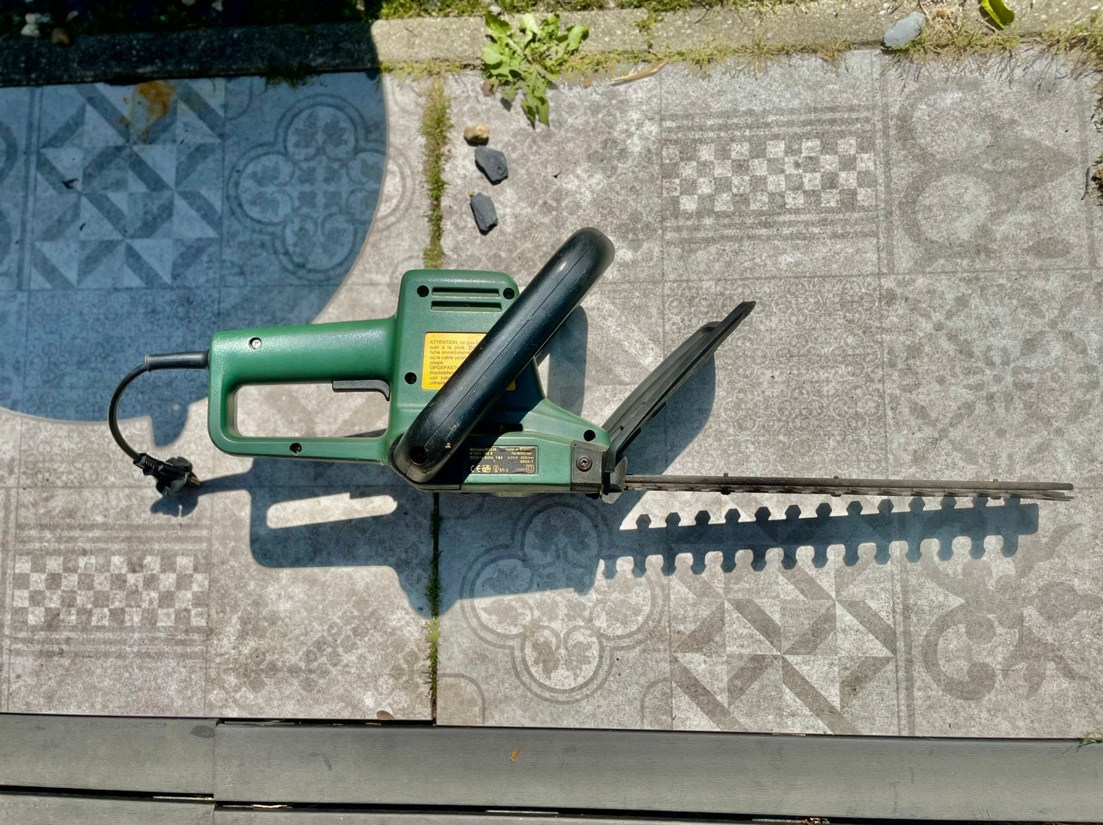 Mooie Snoerhegschaar, black & decker - 400W, 220V, 50Hz-1•9A, Ophalen of Verzenden, Zo goed als nieuw, Elektrisch