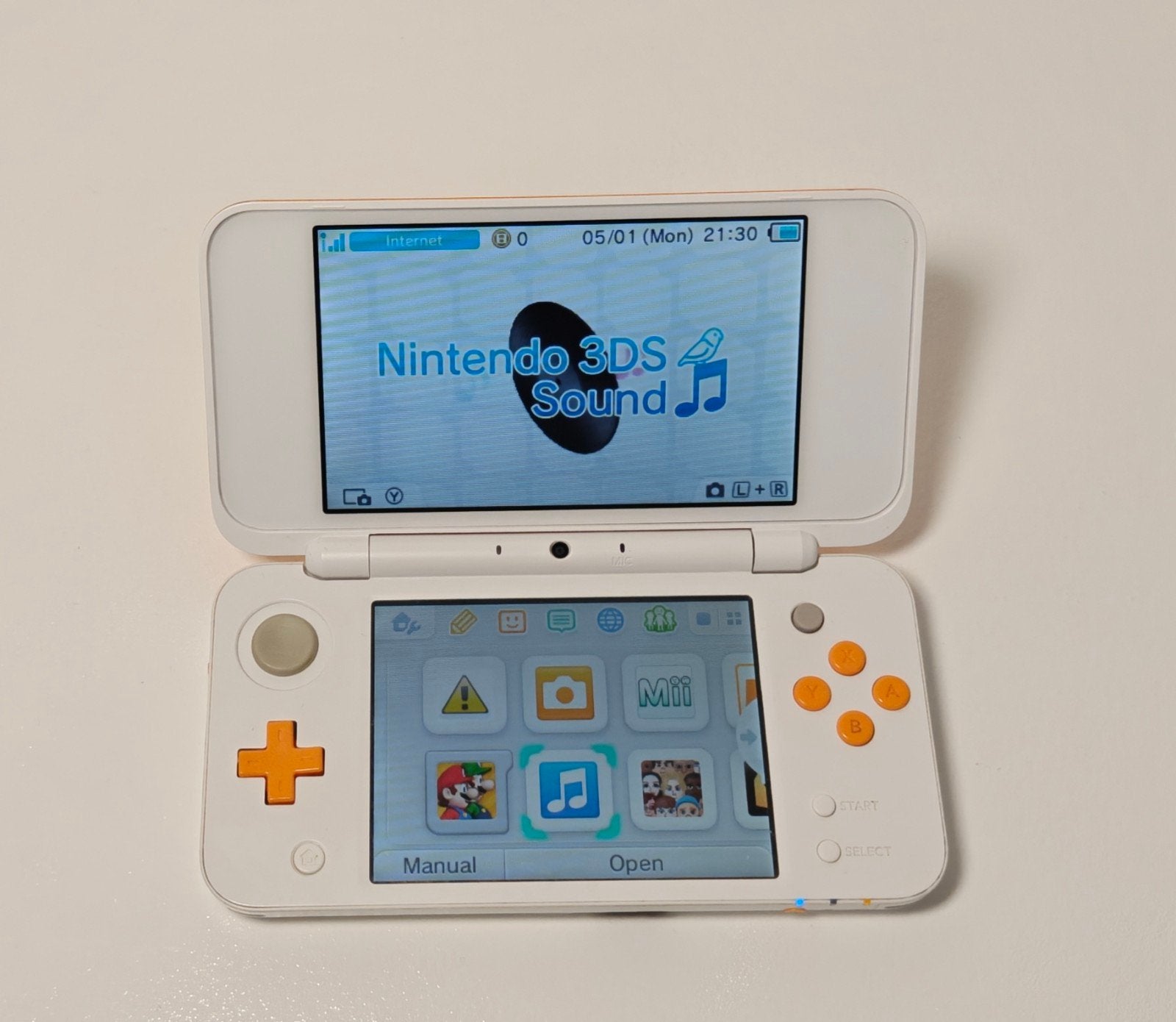 Nintendo 2DS XL, Spelcomputers en Games, Spelcomputers | Nintendo 2DS en 3DS, Met games, Support@nintendo.com, 11-1 Hokotate-cho, Kamitoba, Minami-ku, Kyoto 601-8501, Japan