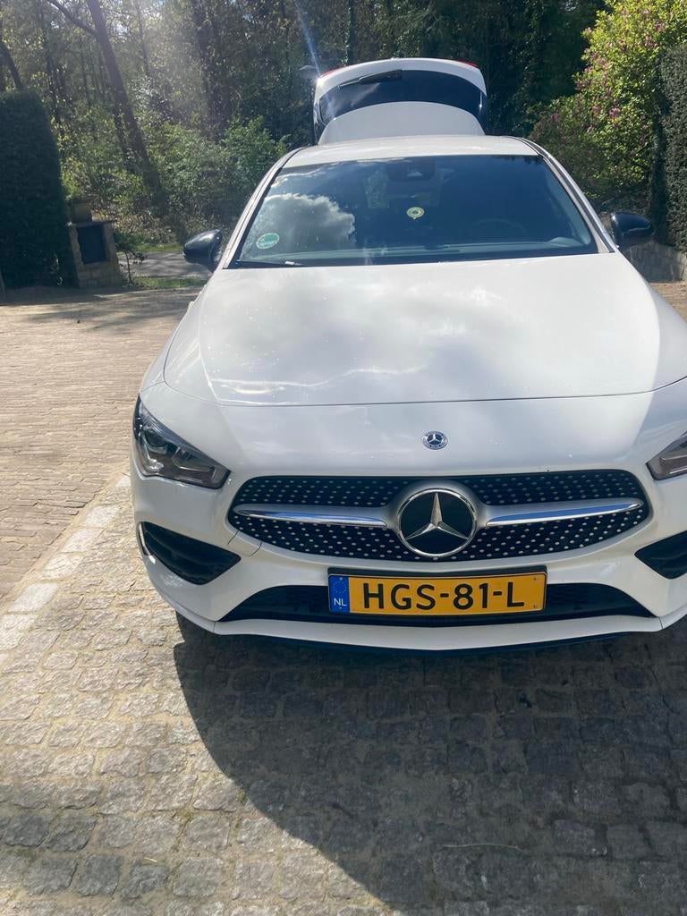 Mercedes-Benz CLA 250e 218pk shooting brake 2021 Wit, Auto's, Mercedes-Benz, CLA, Zwart, 4 cilinders, 1650 kg