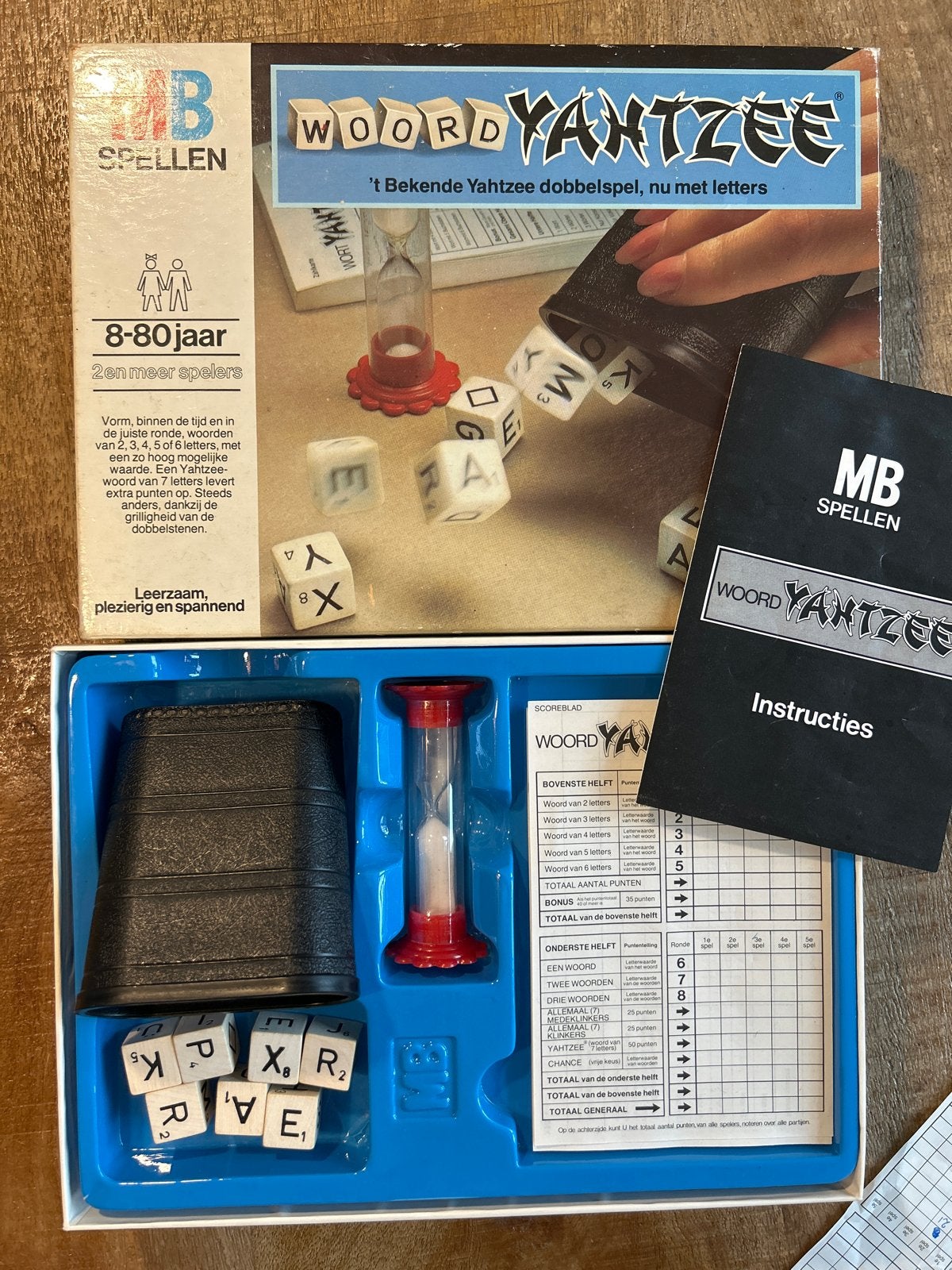 Woord Yahtzee - Het bekende dobbelspel met letters, Hobby en Vrije tijd, Een of twee spelers, Ophalen of Verzenden, Gebruikt