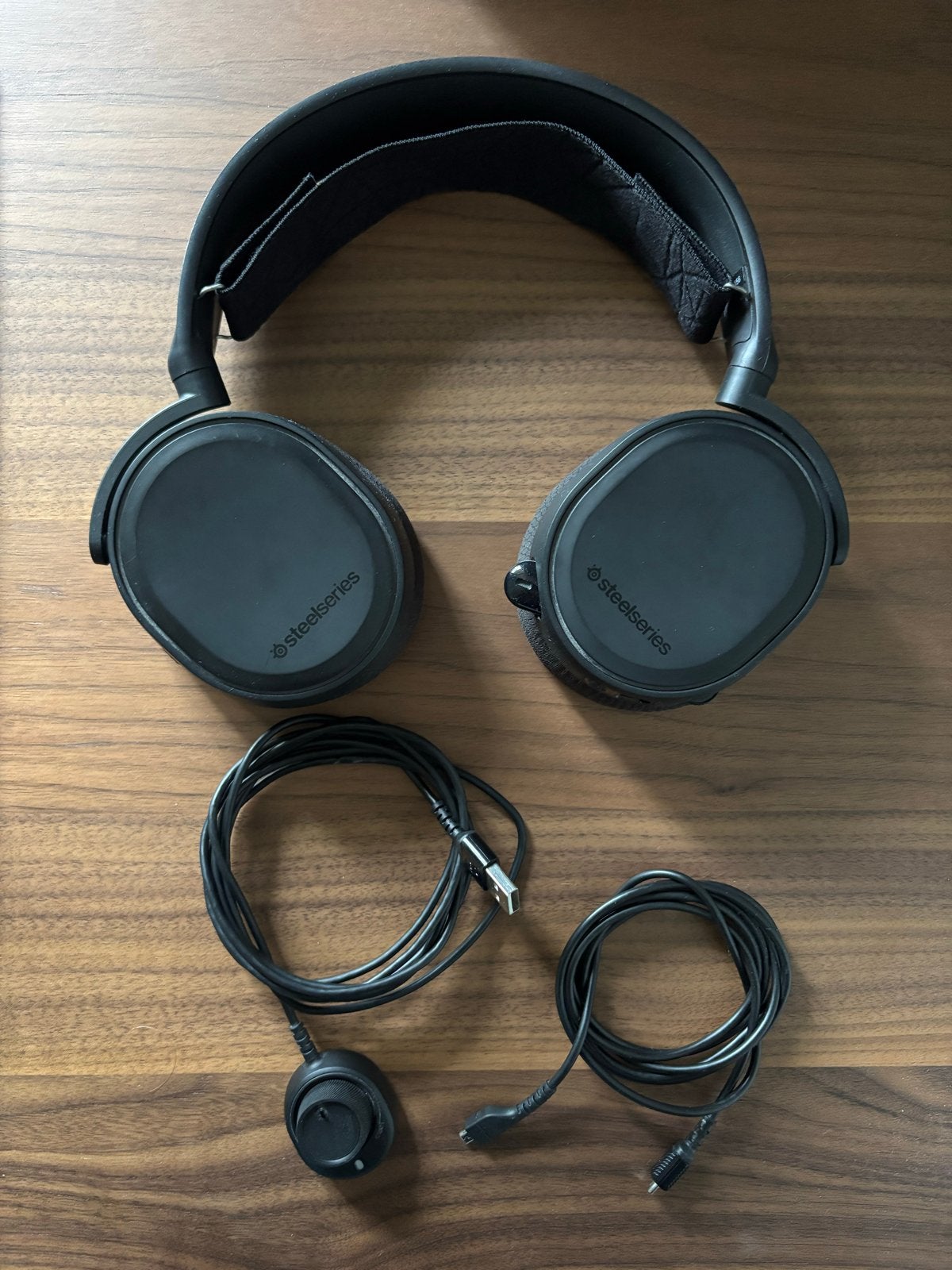 SteelSeries Arctis 5 Bedrade Gaming Headset, Gaming, Ophalen of Verzenden, Zo goed als nieuw, Steelseries