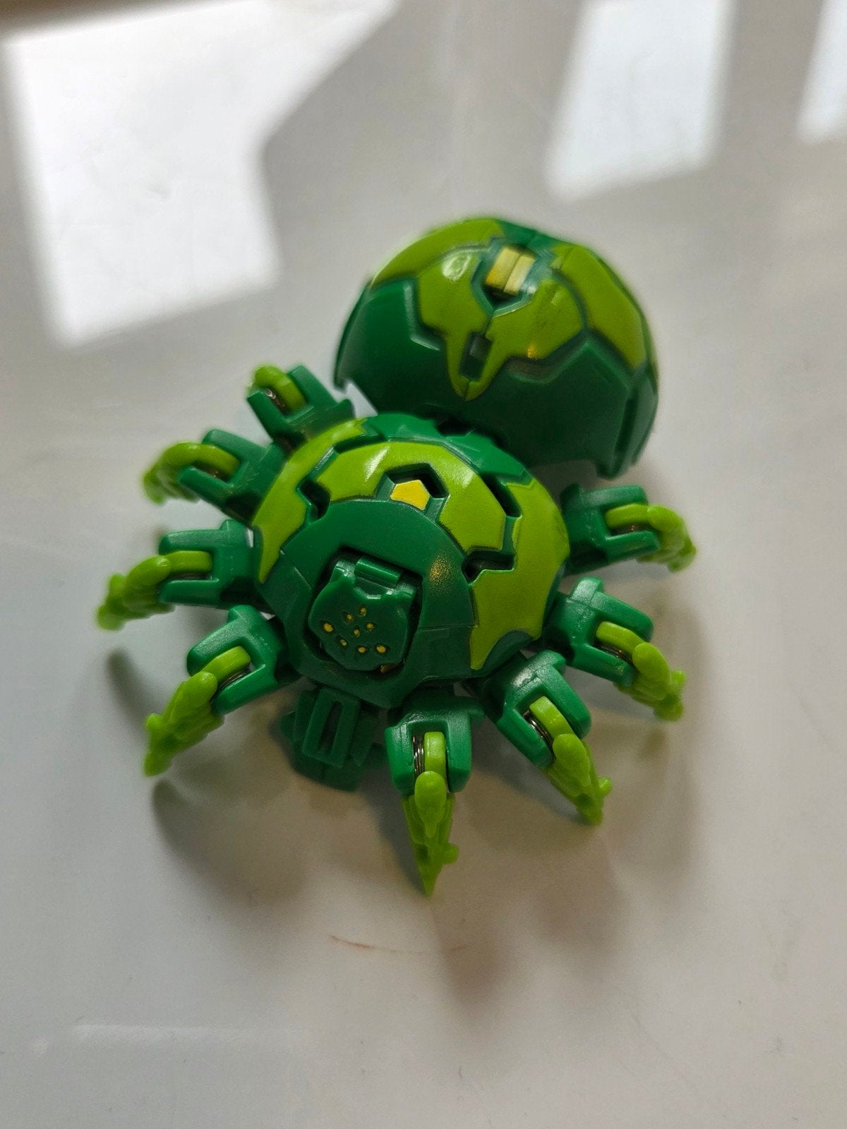 bakugan ultra ventus webam vogelspin tarantula, Ophalen of Verzenden, Zilver