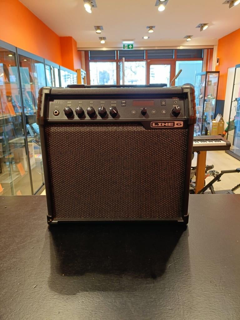 Line 6 Spider V 30 | Gitaar versterker combo |ZGAN| Garantie, Ophalen of Verzenden, Zo goed als nieuw, X, 50 tot 100 watt