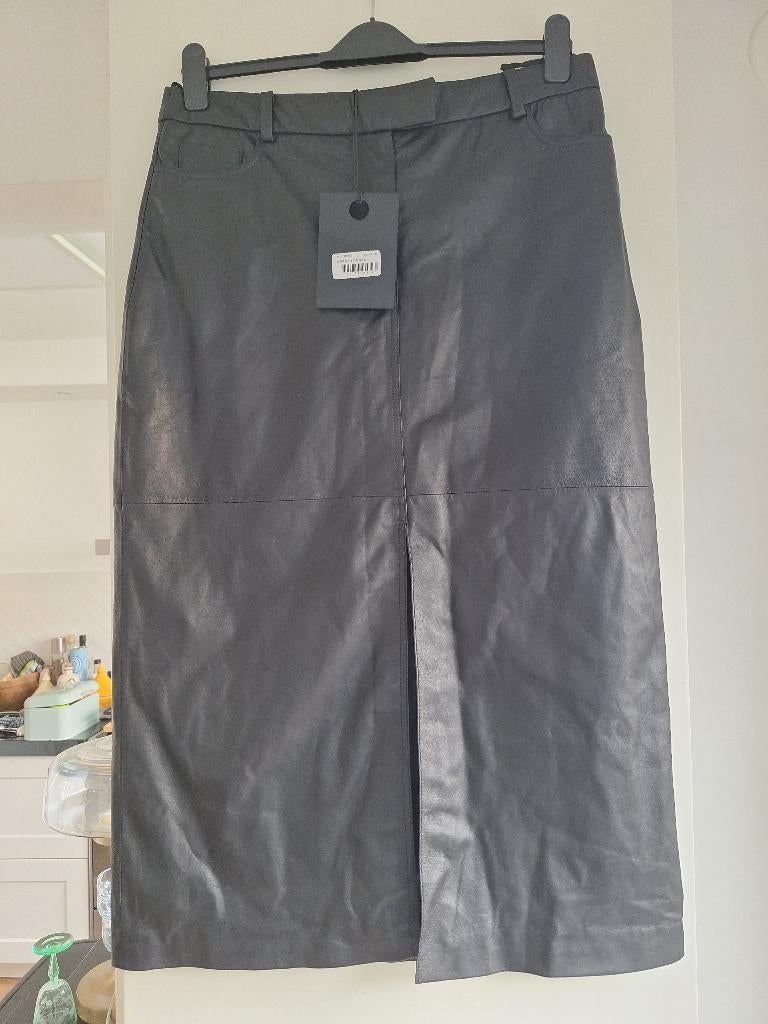 NIEUW leren rok van Studio Ar maat 44, Zwart, Maat 46/48 (XL) of groter, Nieuw, Onder de knie