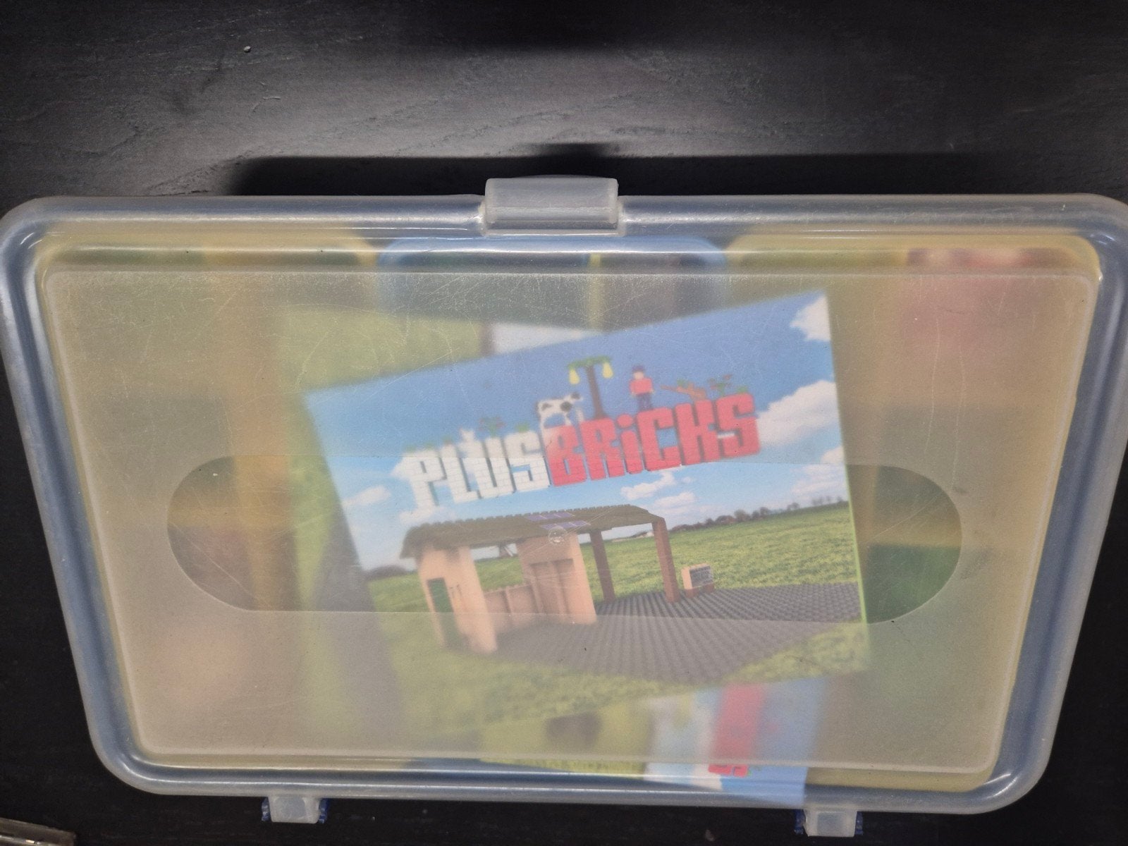 Plus-Bricks bouwstenen set in handige opbergdoos, Kinderen en Baby's, Speelgoed | Bouwstenen, Gebruikt, Overige merken, Ophalen of Verzenden