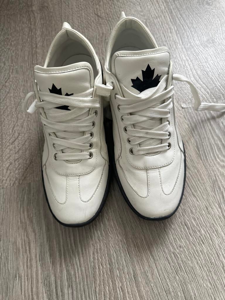 Dsquared2 Witte Leren Sneakers - Luxe Designer Schoenen, Ophalen, Zo goed als nieuw, Wit, Sneakers of Gympen