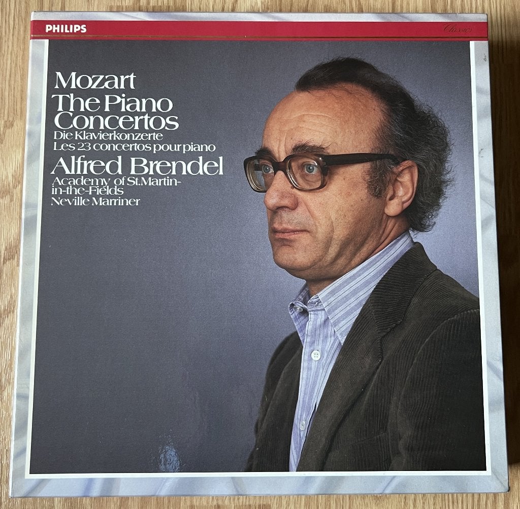 LP-box Mozart - The Piano Concertos / Alfred Brendel, Kamermuziek, Ophalen of Verzenden, Zo goed als nieuw, 12 inch