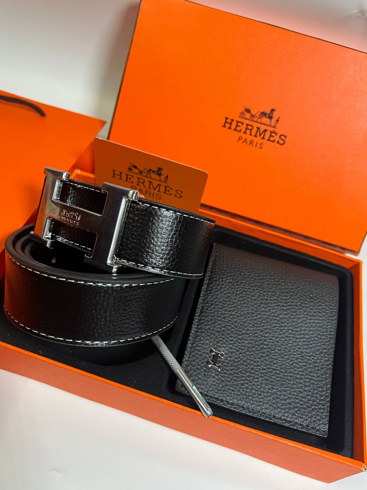 Hermès Riem & Portemonnee Cadeauset – Zwart | Maat 115, Kleding | Heren, Hermès, Ophalen of Verzenden, Zo goed als nieuw, 115 cm of meer